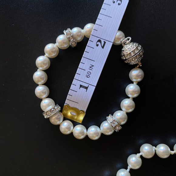 Premium Faux Pearl Set Hand-Knotted Necklace & Bracelet Magnetic Clasp - Picture 4 of 7